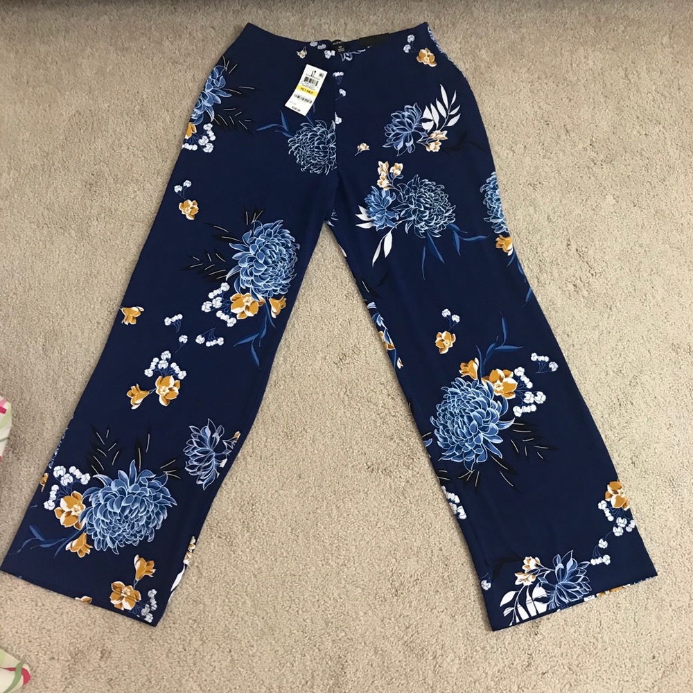 Alfani floral wide leg relaxed pants
